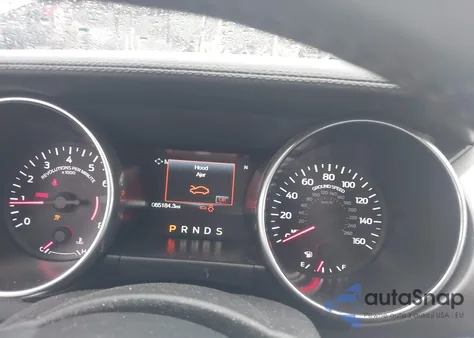 2018 Ford Mustang Ecoboost Premium z USA, uszkodzony, nr VIN 1FATP8UHXJ5110183